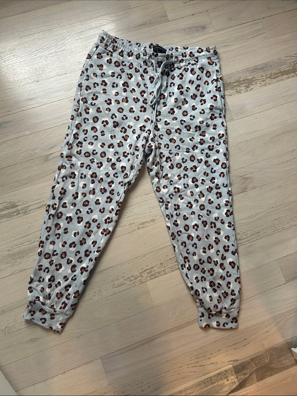 Ann Taylor ladies' Leopard Print Jogger Pants - White with Brown/Black Spots